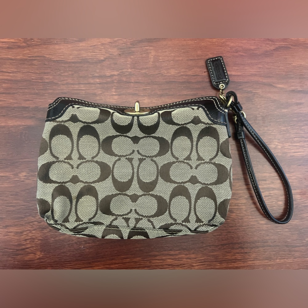 COACH Wristlet - Picture 2 of 6